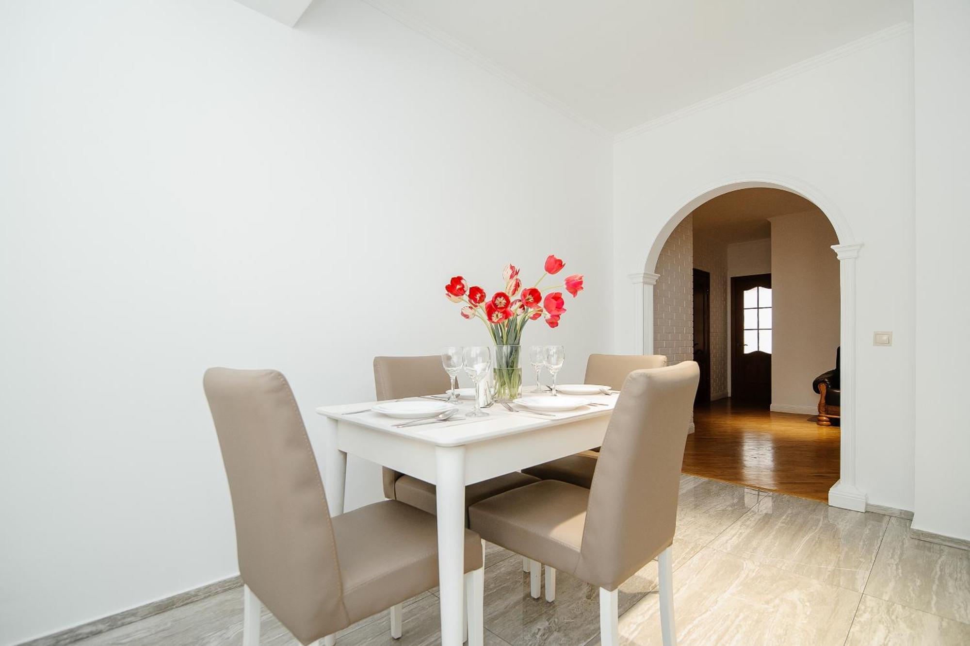 Mimi Rent & Lev Tolstoi Apartment